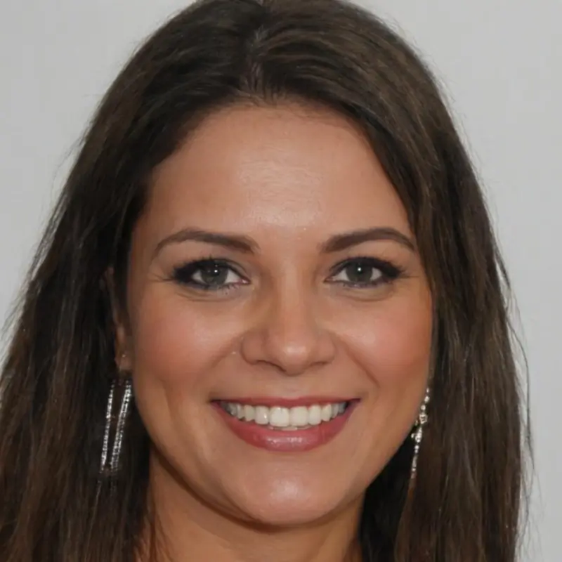 Portrait de Sabrine Ouellet, relectrice et spécialiste en planification patrimoniale